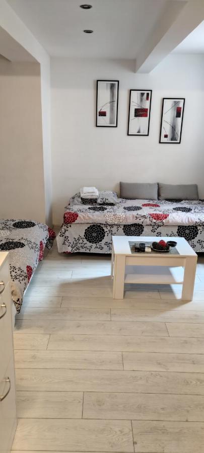 Studio Apartman Kocka Belgrad Exteriör bild