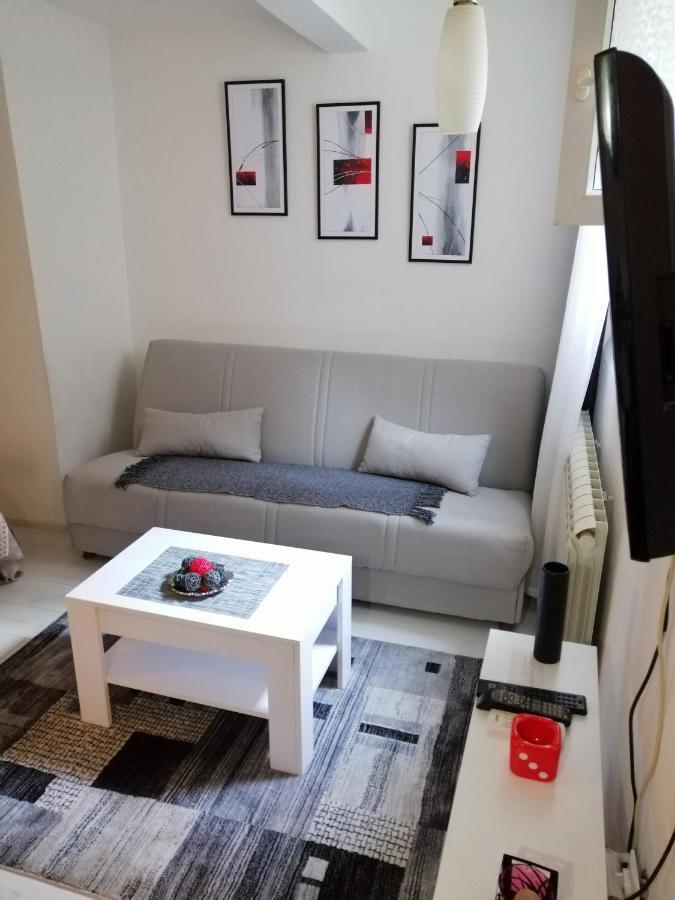 Studio Apartman Kocka Belgrad Exteriör bild