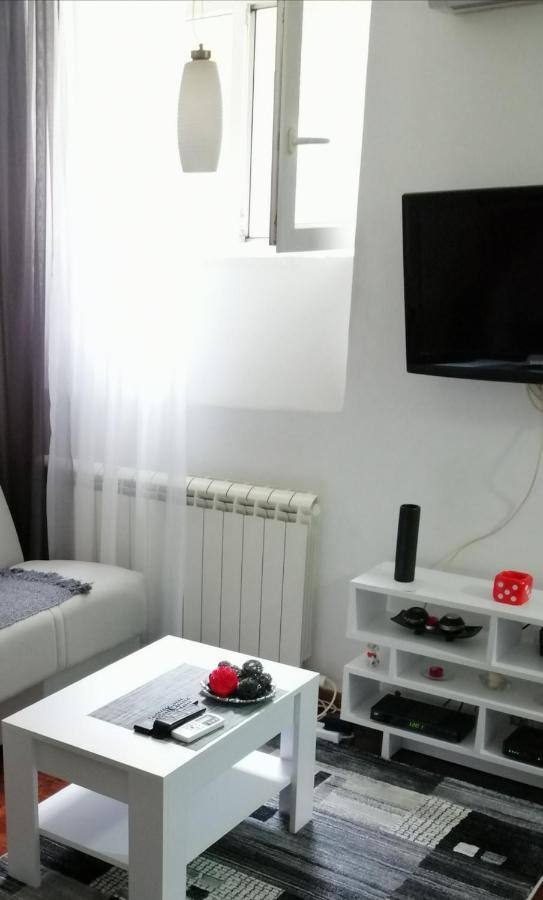 Studio Apartman Kocka Belgrad Exteriör bild