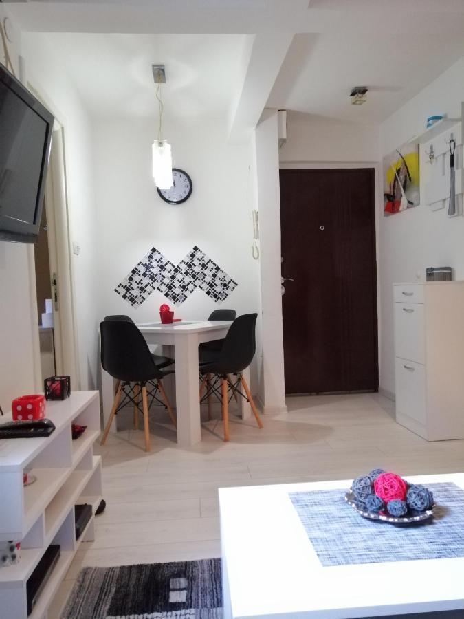 Studio Apartman Kocka Belgrad Exteriör bild