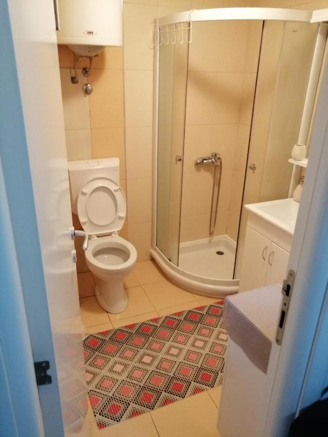 Studio Apartman Kocka Belgrad Exteriör bild