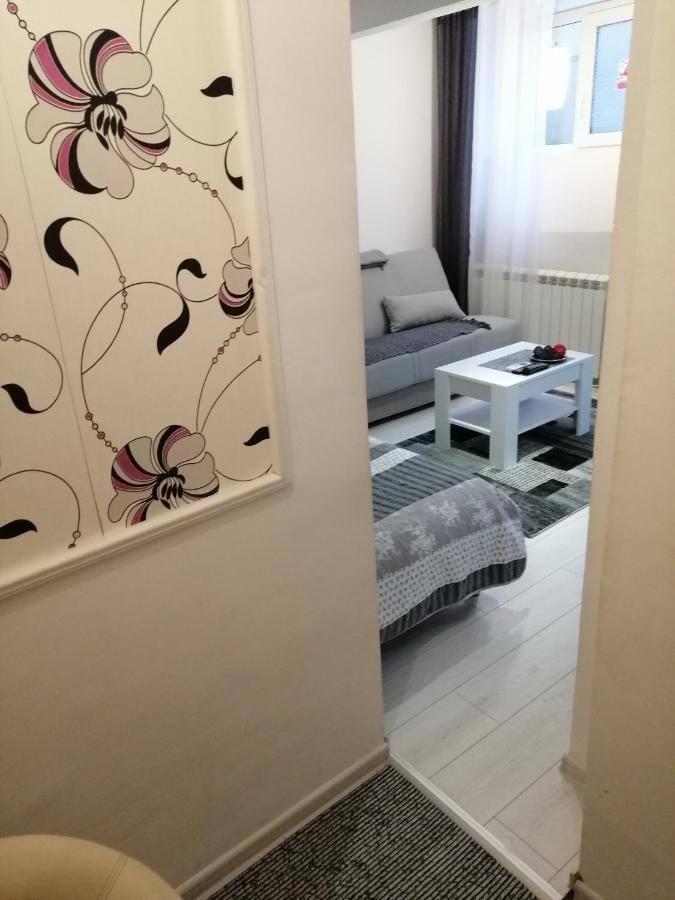 Studio Apartman Kocka Belgrad Exteriör bild